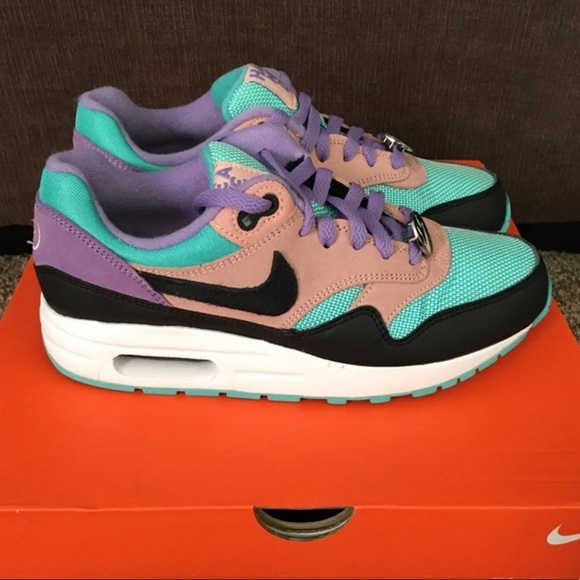 Nike Shoes - Have a NIKE day Nike AirMax